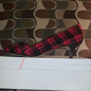 NEW SOLE SOCIETY PLAID KITTEN HEEL PUMPS SIZE WOMEN’S 9